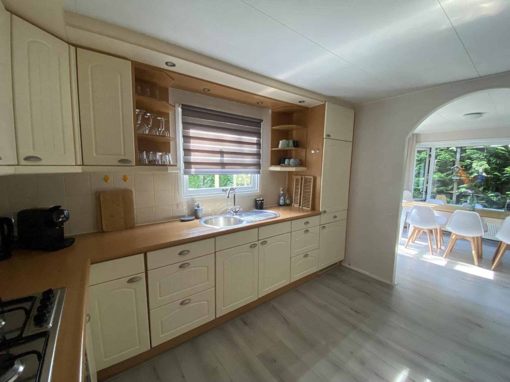 Veluwe Vakanties Chalets With Private Barrel Sauna - With Pool Bar And Restaurant Facilities In The Veluwe National Park Putten Kültér fotó
