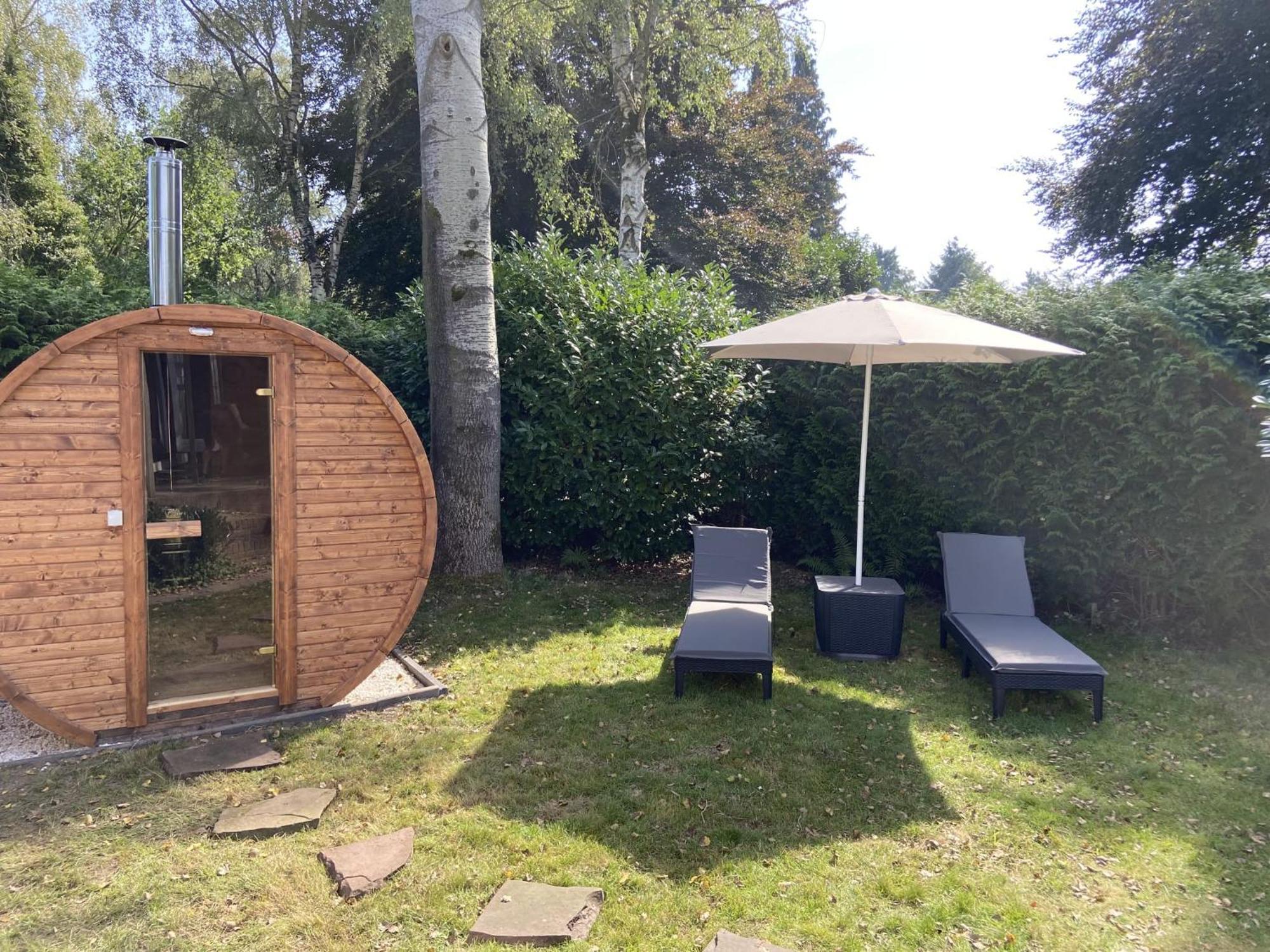 Veluwe Vakanties Chalets With Private Barrel Sauna - With Pool Bar And Restaurant Facilities In The Veluwe National Park Putten Kültér fotó