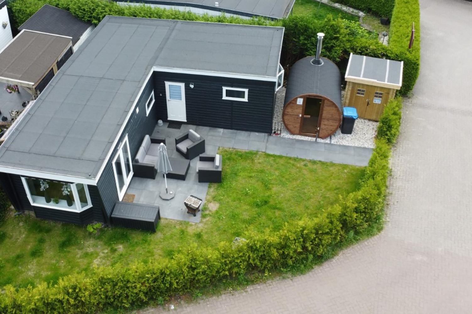 Veluwe Vakanties Chalets With Private Barrel Sauna - With Pool Bar And Restaurant Facilities In The Veluwe National Park Putten Kültér fotó